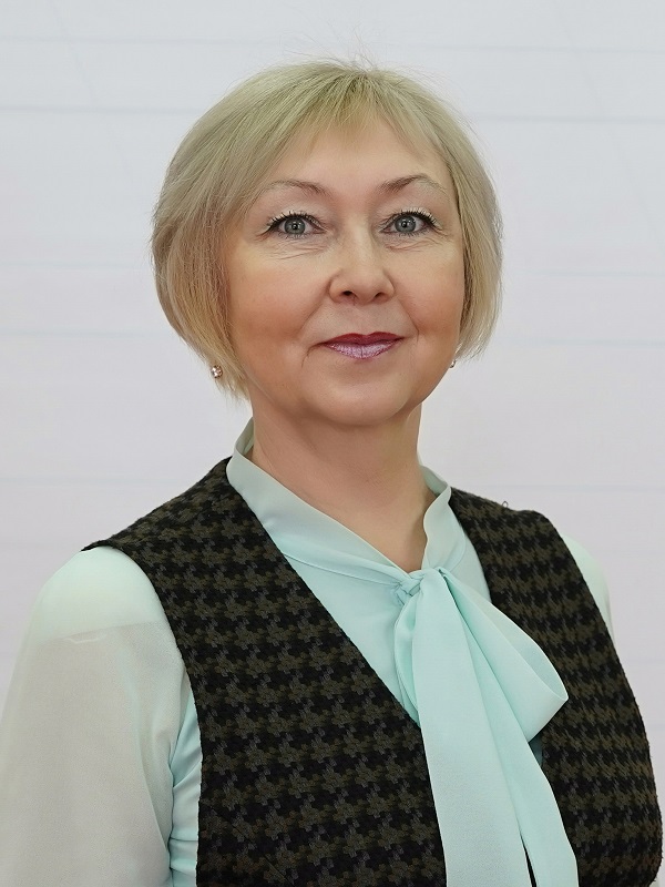 Гостюхина Елена Ивановна.